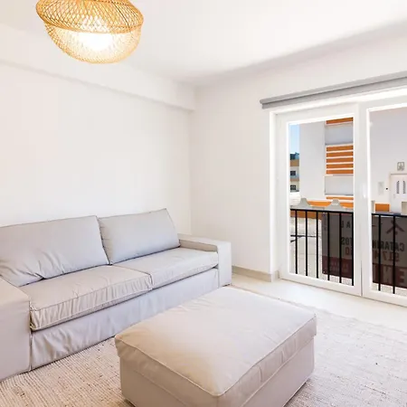 Moon House Apartment