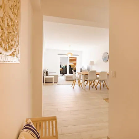 Moon House Apartment